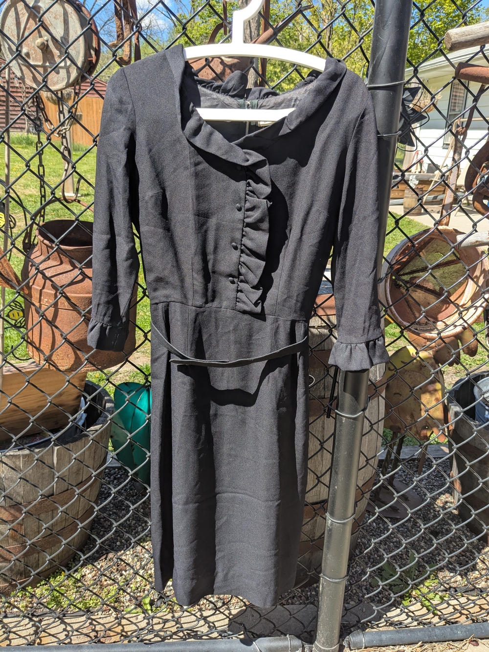 Women’s Black Ruffle Front Long Sleeve Dress